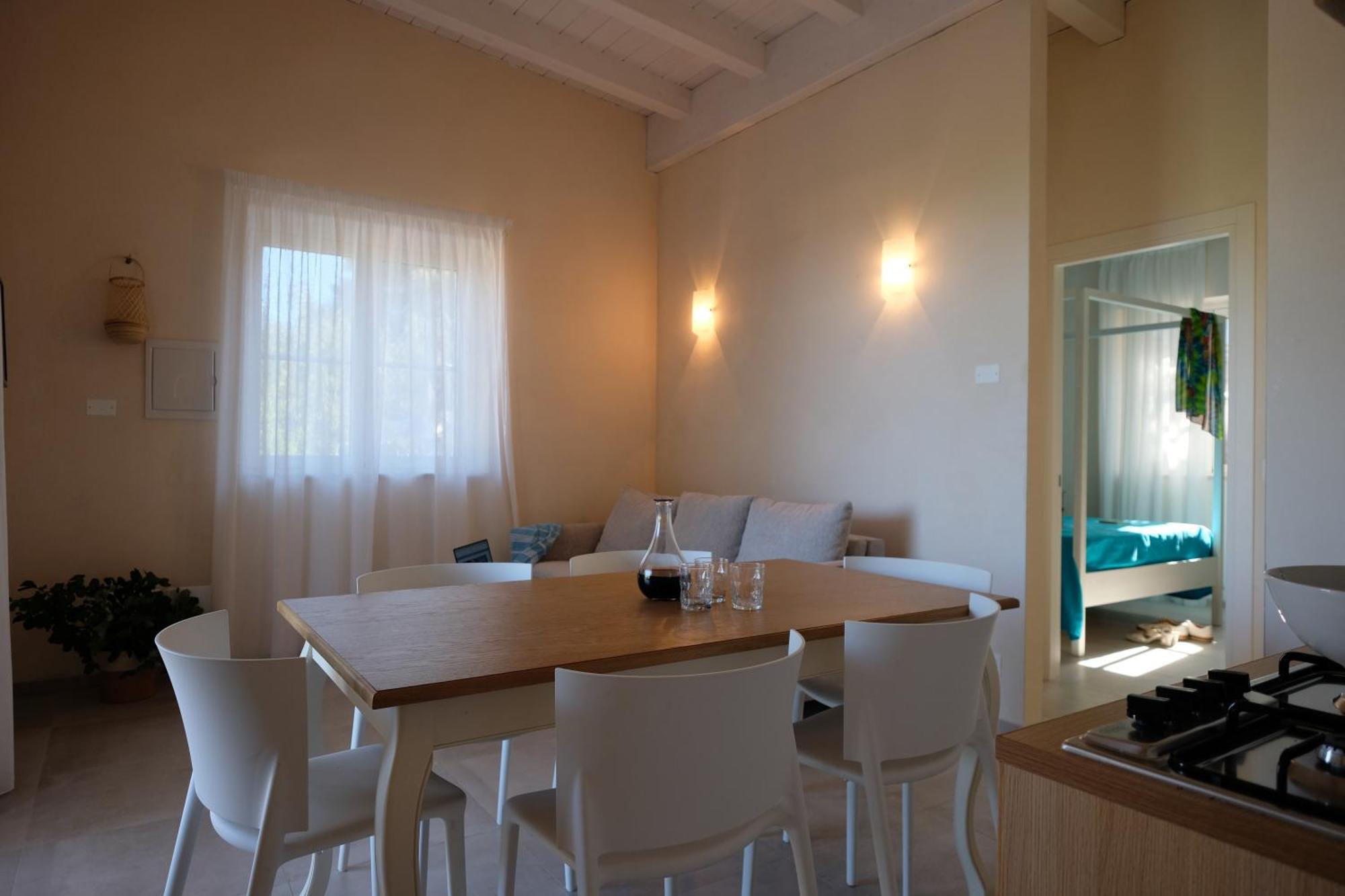 Baia Degli Aranci Suite & Apartments Holiday park