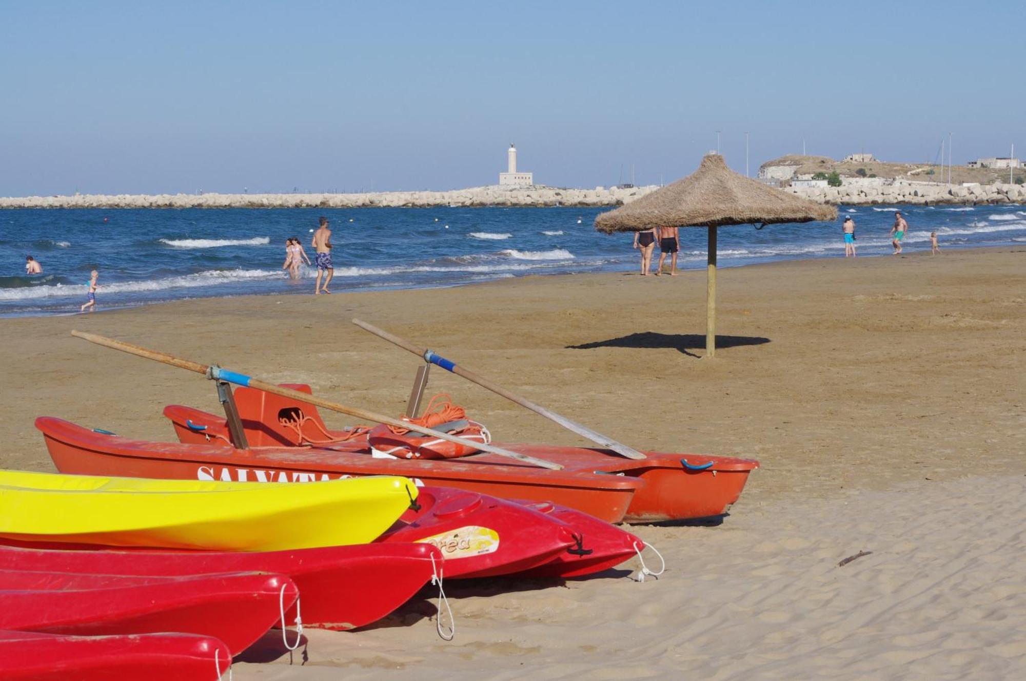 Baia Degli Aranci Suite & Apartments Vieste