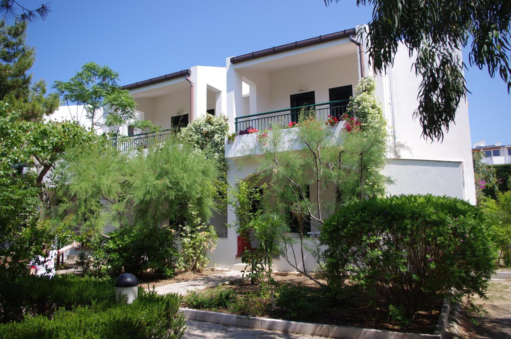 Baia Degli Aranci Suite & Apartments Vieste
