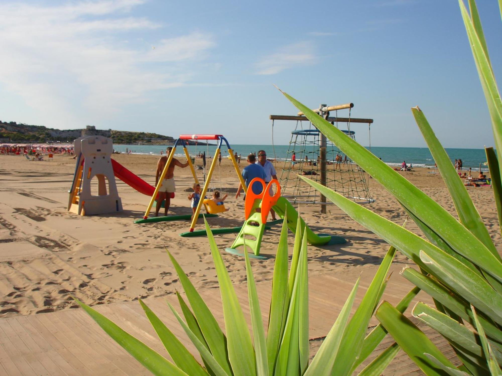 Baia Degli Aranci Suite & Apartments Vieste
